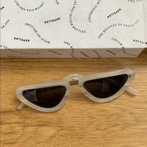 BRAND NEW Man Repeller Unibrow Sunglasses